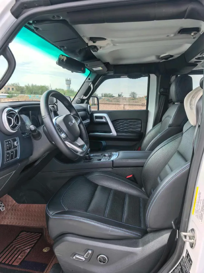 2023 Beijing BJ40 2.0T 163HP L4 8AT,autocango,china used car exporter,china ev exporter,chinese used car exporter,chinese used ev exporter
