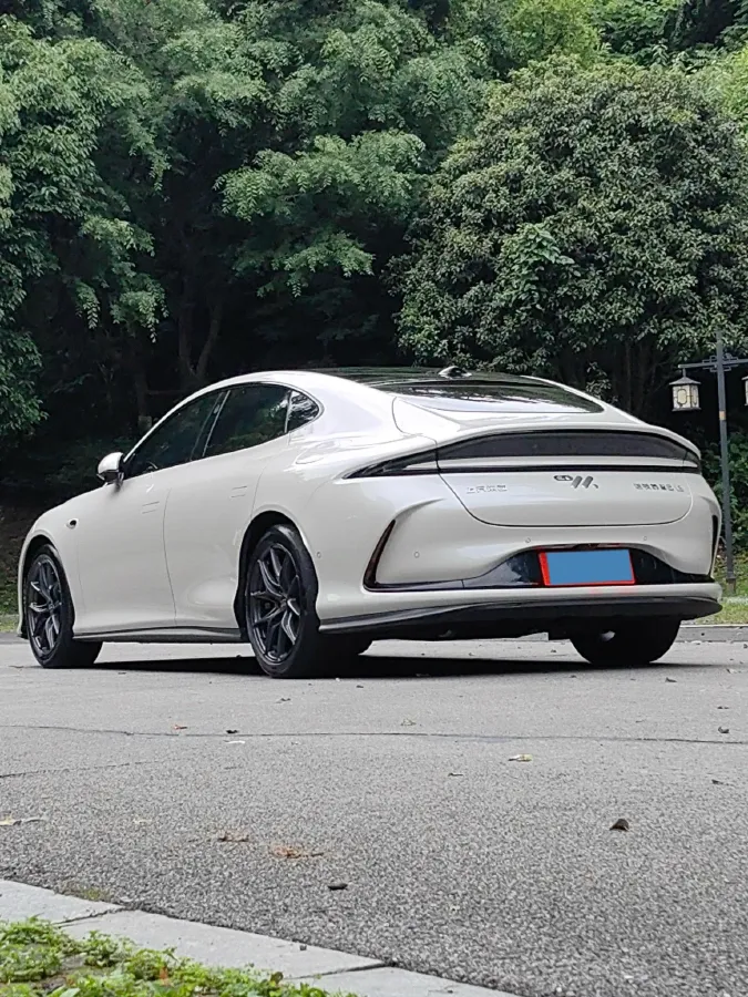2024 IM L6 BEV 75KWH,autocango,china used car exporter,china ev exporter,chinese used car exporter,chinese used ev exporter