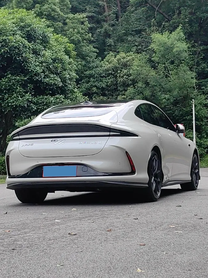 2024 IM L6 BEV 75KWH,autocango,china used car exporter,china ev exporter,chinese used car exporter,chinese used ev exporter