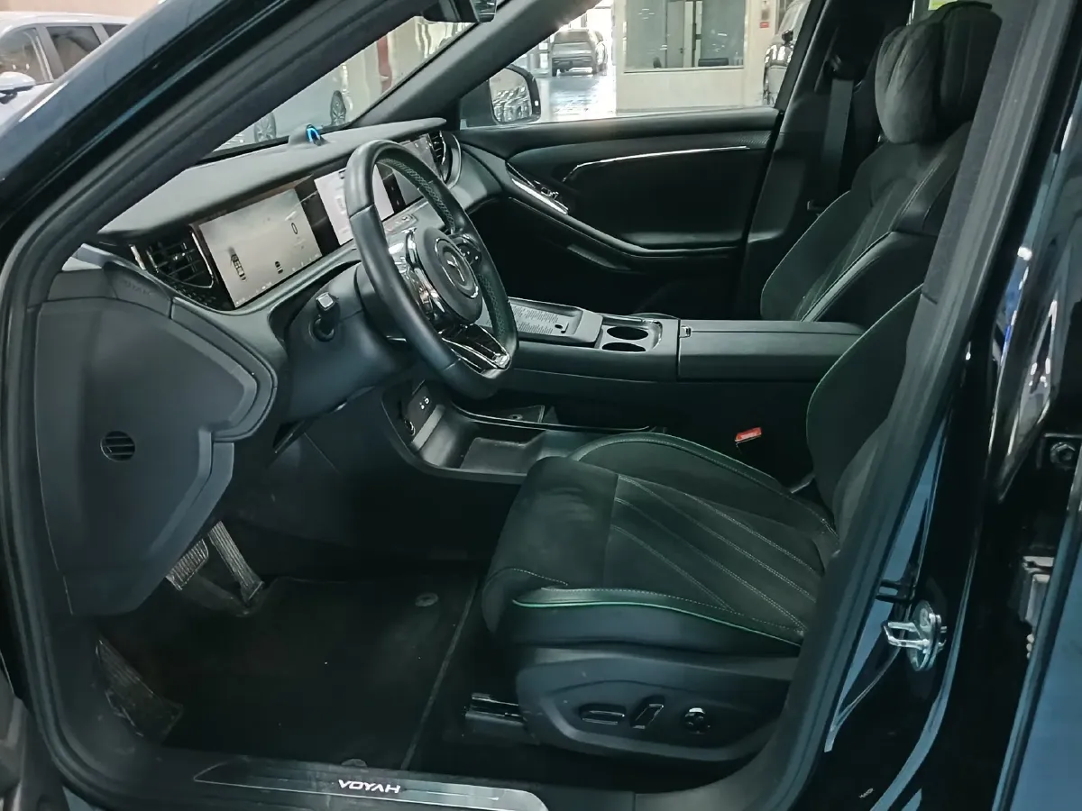 2025 Voyah FREE 1.5T 150HP L4 REEV 43KWH,autocango,china used car exporter,china ev exporter,chinese used car exporter,chinese used ev exporter