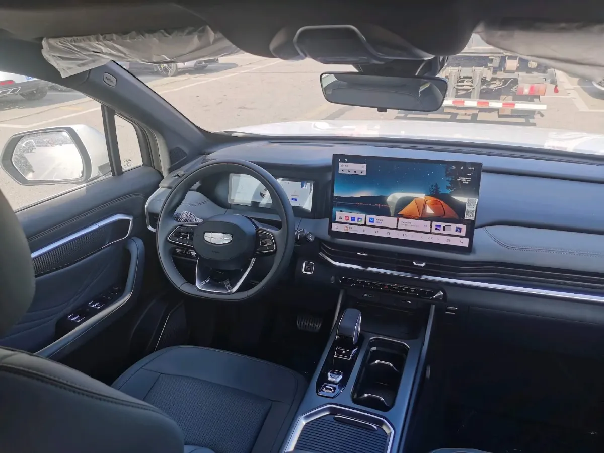 2026 Geely Okavango L 1.5T 181HP L4 7DCT,autocango,china used car exporter,china ev exporter,chinese used car exporter,chinese used ev exporter
