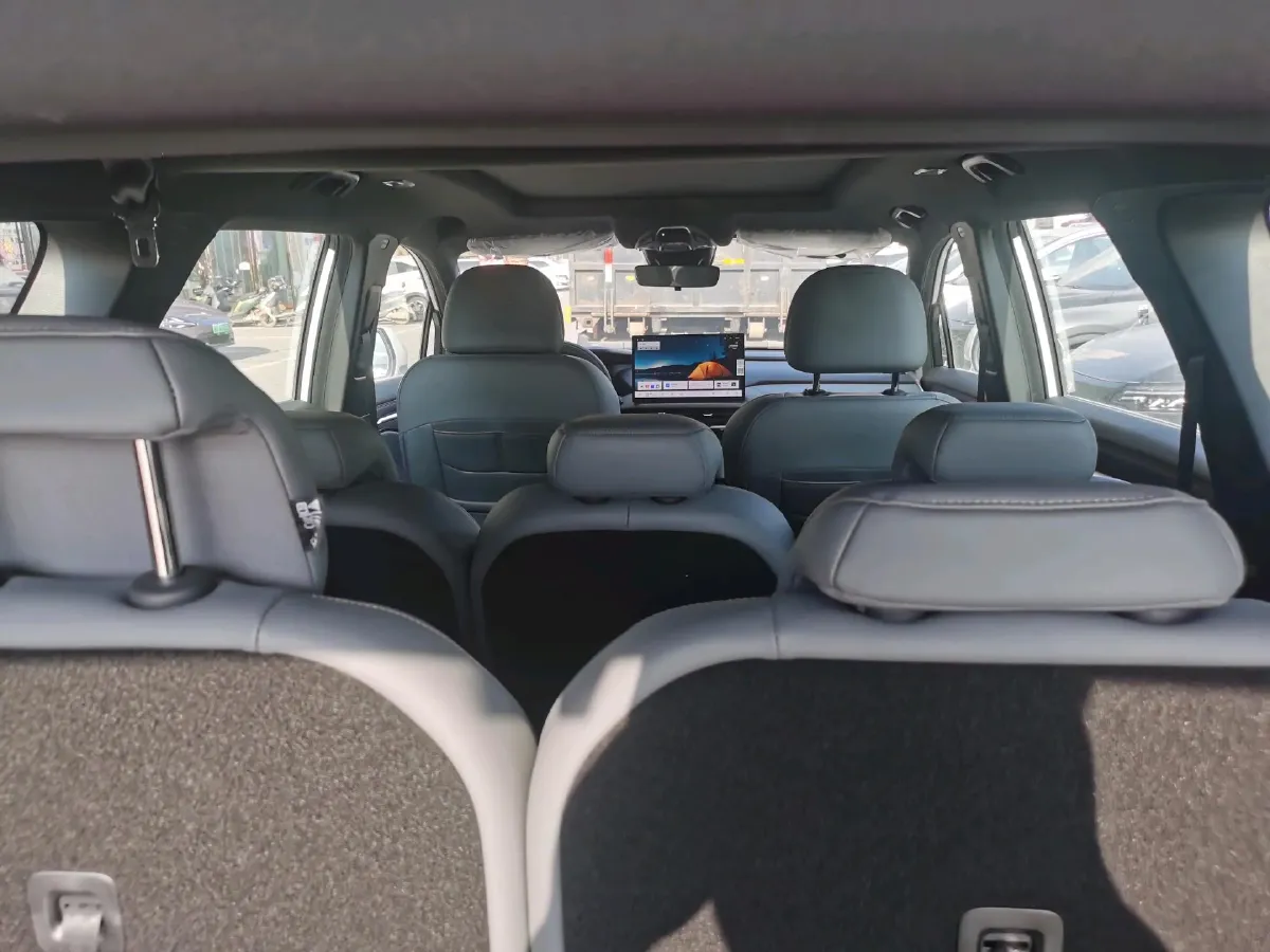 2026 Geely Okavango L 1.5T 181HP L4 7DCT,autocango,china used car exporter,china ev exporter,chinese used car exporter,chinese used ev exporter