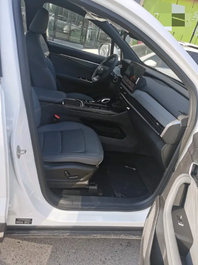 2026 Geely Okavango L 1.5T 181HP L4 7DCT,autocango,china used car exporter,china ev exporter,chinese used car exporter,chinese used ev exporter