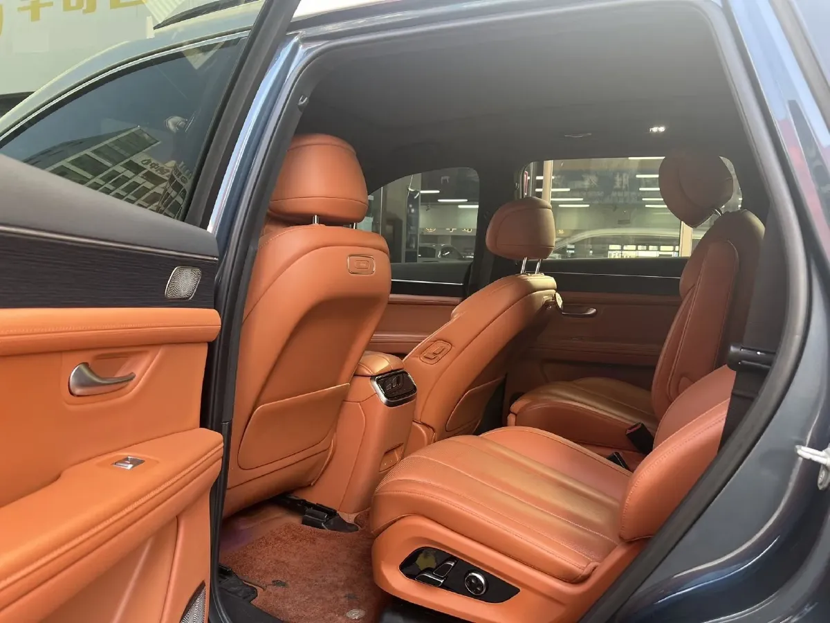 2024 AITO AITO M7 1.5T 152HP L4 REEV 42KWH,autocango,china used car exporter,china ev exporter,chinese used car exporter,chinese used ev exporter