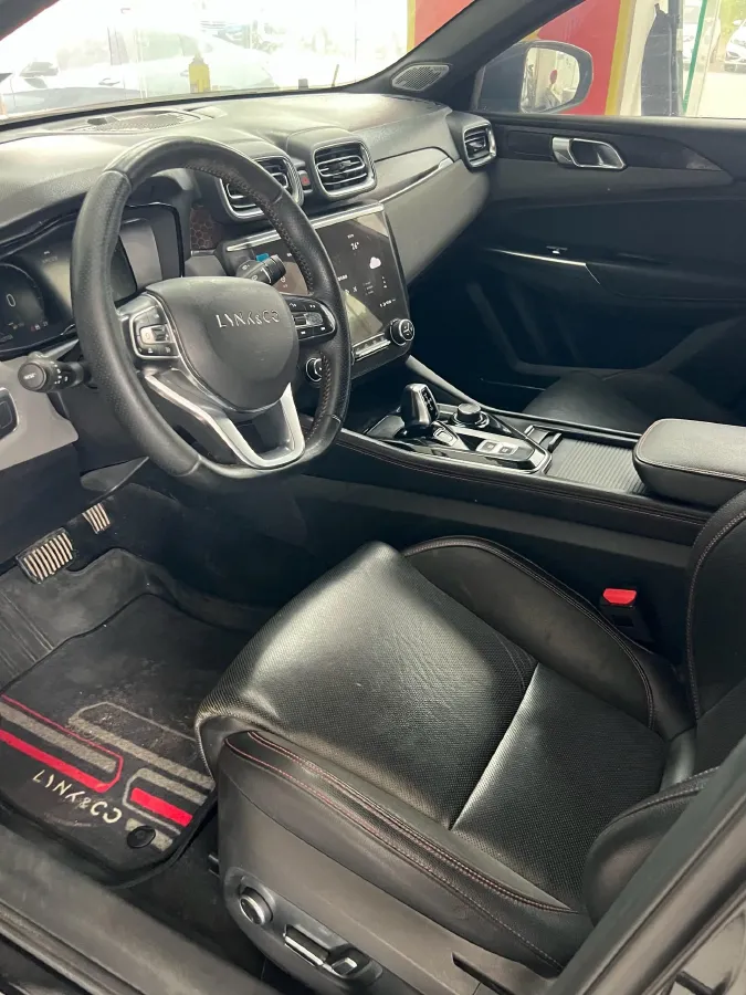 2019 LYNK&CO 01 2.0T 190HP L4 6AT,autocango,china used car exporter,china ev exporter,chinese used car exporter,chinese used ev exporter