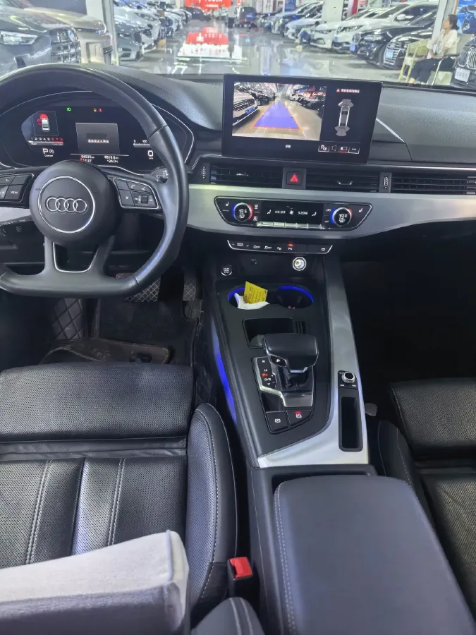 2022 Audi A4L 2.0T 190HP L4 7DCT,autocango,china used car exporter,china ev exporter,chinese used car exporter,chinese used ev exporter