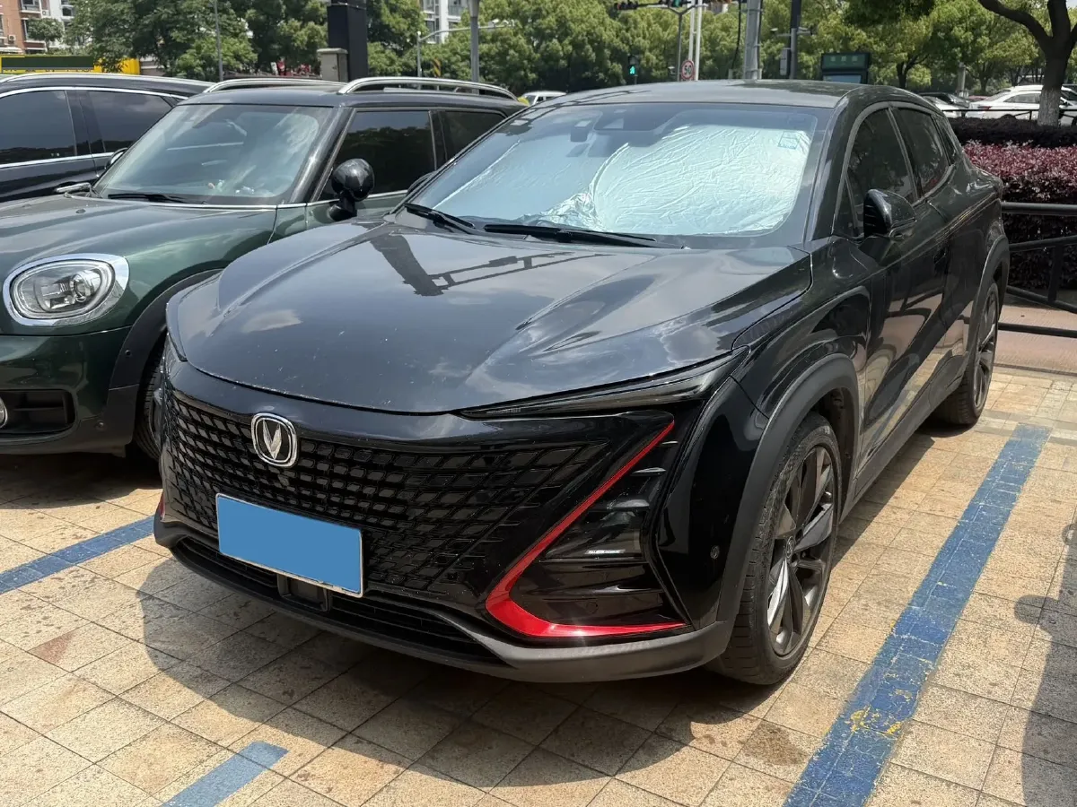 2021 ChangAn UNI-T 1.5T 180HP L4 7DCT,autocango,china used car exporter,china ev exporter,chinese used car exporter,chinese used ev exporter