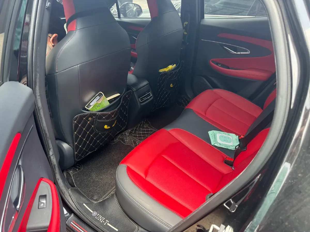 2021 ChangAn UNI-T 1.5T 180HP L4 7DCT,autocango,china used car exporter,china ev exporter,chinese used car exporter,chinese used ev exporter