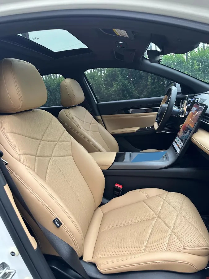 2023 Geely Galaxy L6 1.5T 163HP L4 3DHT PHEV,autocango,china used car exporter,china ev exporter,chinese used car exporter,chinese used ev exporter