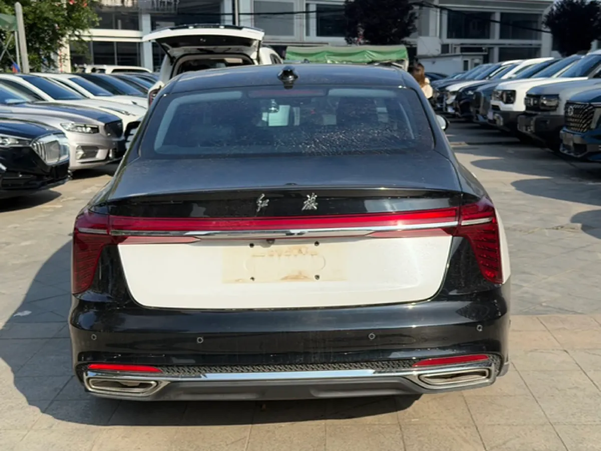 2023 HongQi H5 2.0T 224HP L4 8AT,autocango,china used car exporter,china ev exporter,chinese used car exporter,chinese used ev exporter