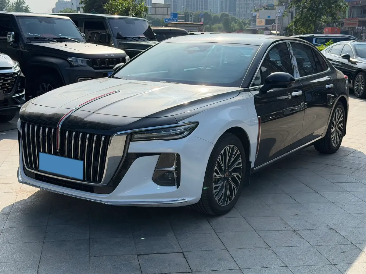 2023 HongQi H5 2.0T 224HP L4 8AT,autocango,china used car exporter,china ev exporter,chinese used car exporter,chinese used ev exporter