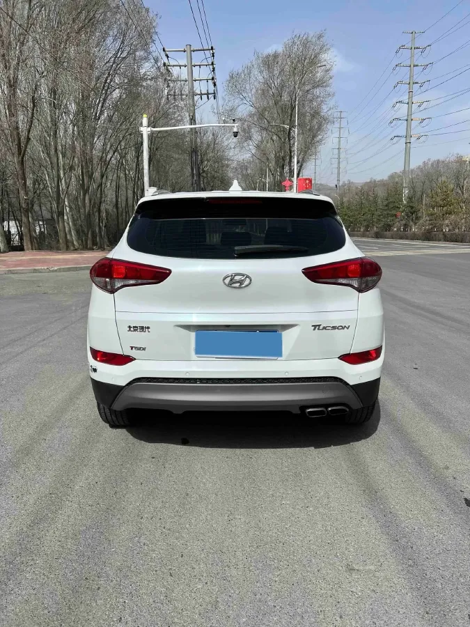 2015 Hyundai Tucson 1.6T 177HP L4 7DCT,autocango,china used car exporter,china ev exporter,chinese used car exporter,chinese used ev exporter