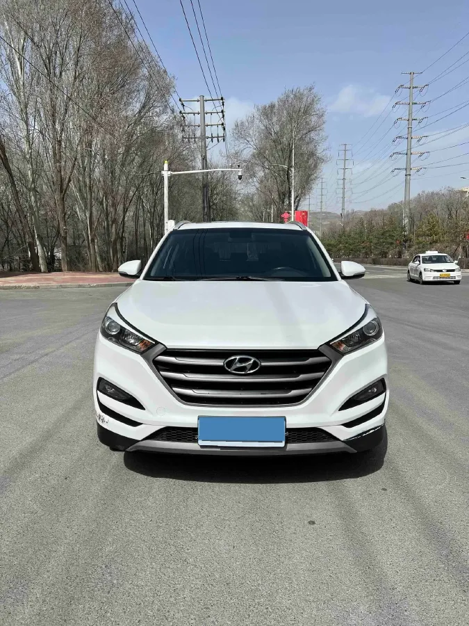 2015 Hyundai Tucson 1.6T 177HP L4 7DCT,autocango,china used car exporter,china ev exporter,chinese used car exporter,chinese used ev exporter