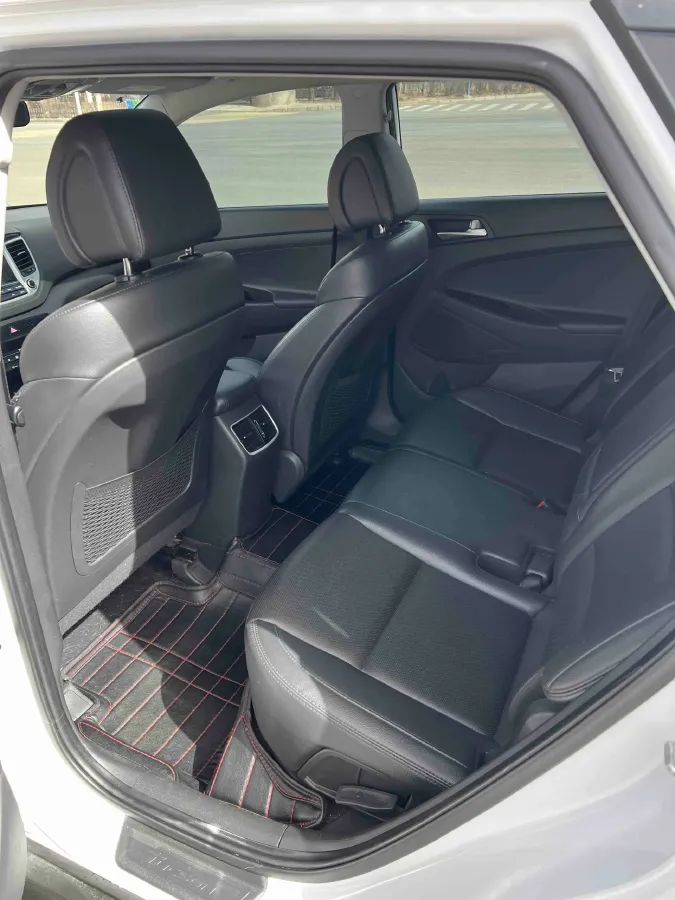 2015 Hyundai Tucson 1.6T 177HP L4 7DCT,autocango,china used car exporter,china ev exporter,chinese used car exporter,chinese used ev exporter