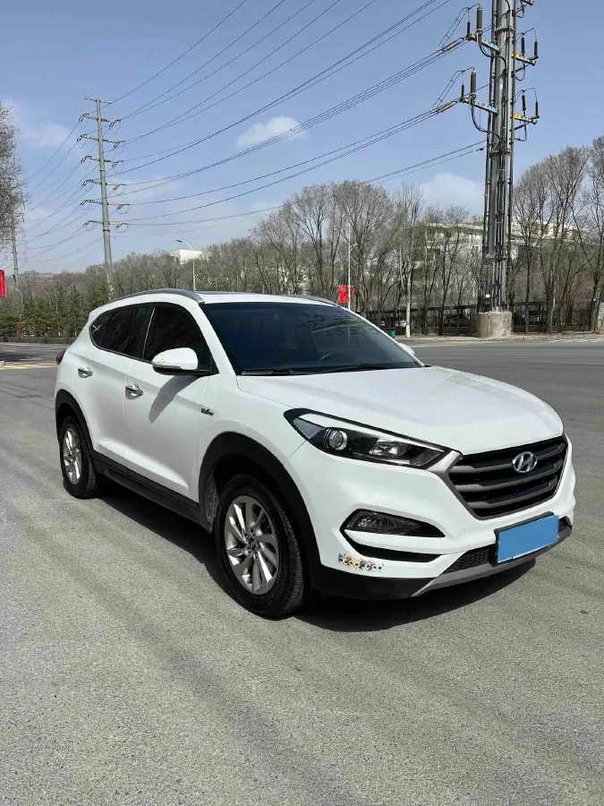 2015 Hyundai Tucson 1.6T 177HP L4 7DCT,autocango,china used car exporter,china ev exporter,chinese used car exporter,chinese used ev exporter