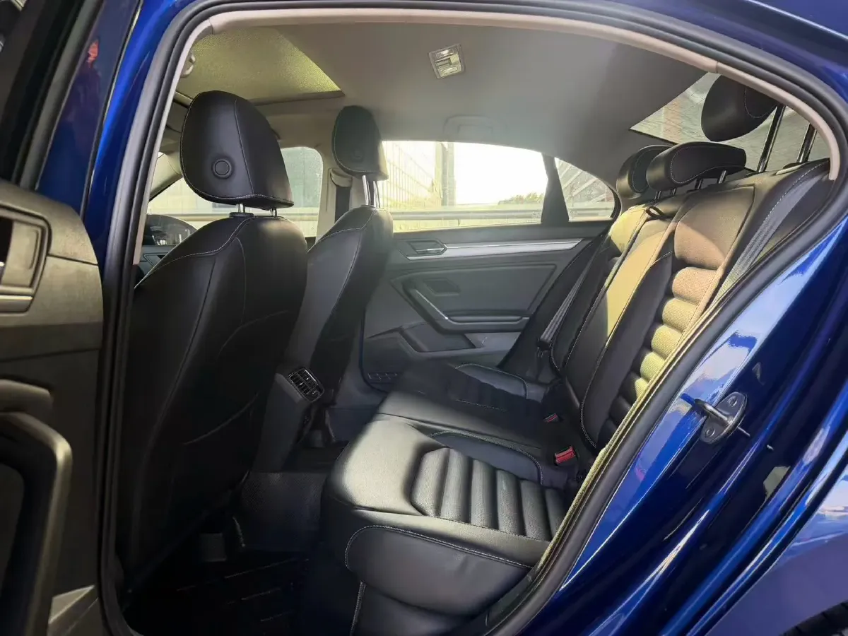 2019 Volkswagen Passat 1.4T 150HP L4 7DCT,autocango,china used car exporter,china ev exporter,chinese used car exporter,chinese used ev exporter