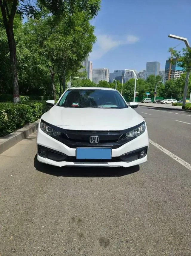 2019 Honda Civic 1.5T 177HP L4 CVT,autocango,china used car exporter,china ev exporter,chinese used car exporter,chinese used ev exporter