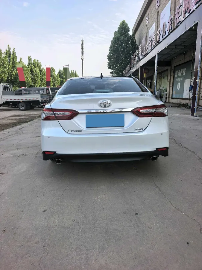 2021 Toyota Camry 2.5L 209HP L4 8AT,autocango,china used car exporter,china ev exporter,chinese used car exporter,chinese used ev exporter