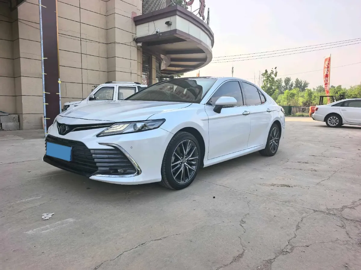 2021 Toyota Camry 2.5L 209HP L4 8AT,autocango,china used car exporter,china ev exporter,chinese used car exporter,chinese used ev exporter
