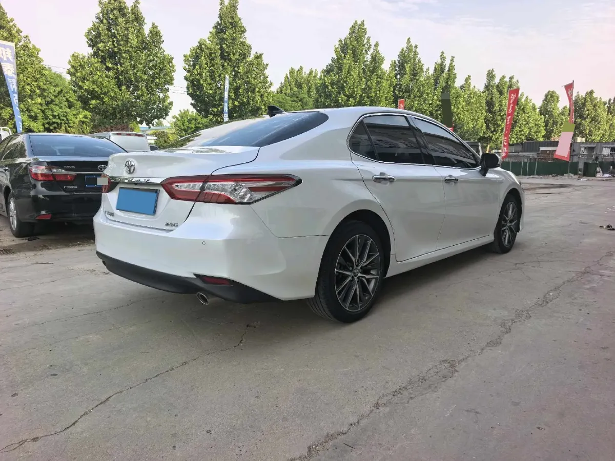 2021 Toyota Camry 2.5L 209HP L4 8AT,autocango,china used car exporter,china ev exporter,chinese used car exporter,chinese used ev exporter