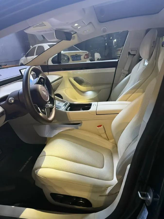 2025 Luxeed S7 BEV 82KWH,autocango,china used car exporter,china ev exporter,chinese used car exporter,chinese used ev exporter
