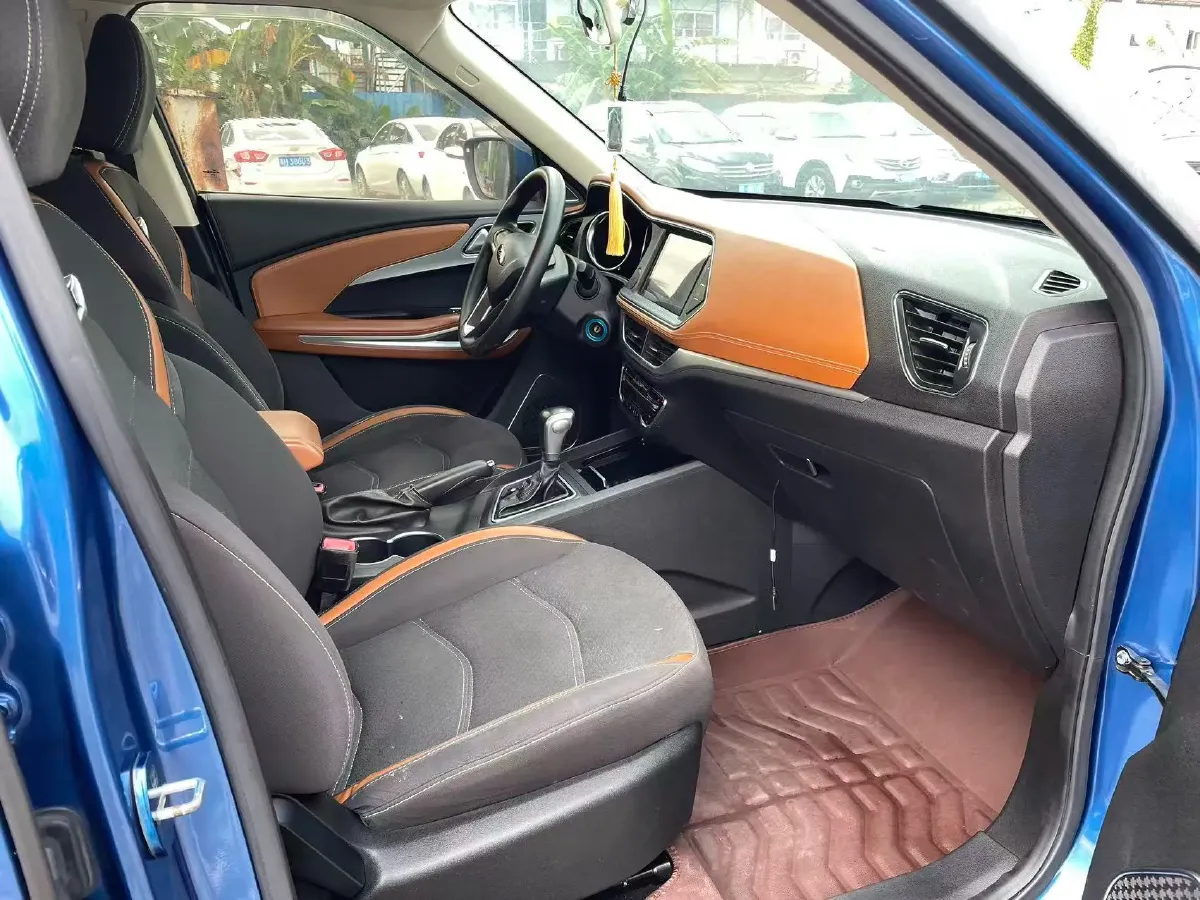 2018 Zotye T300 1.5L 112HP L4 CVT,autocango,china used car exporter,china ev exporter,chinese used car exporter,chinese used ev exporter
