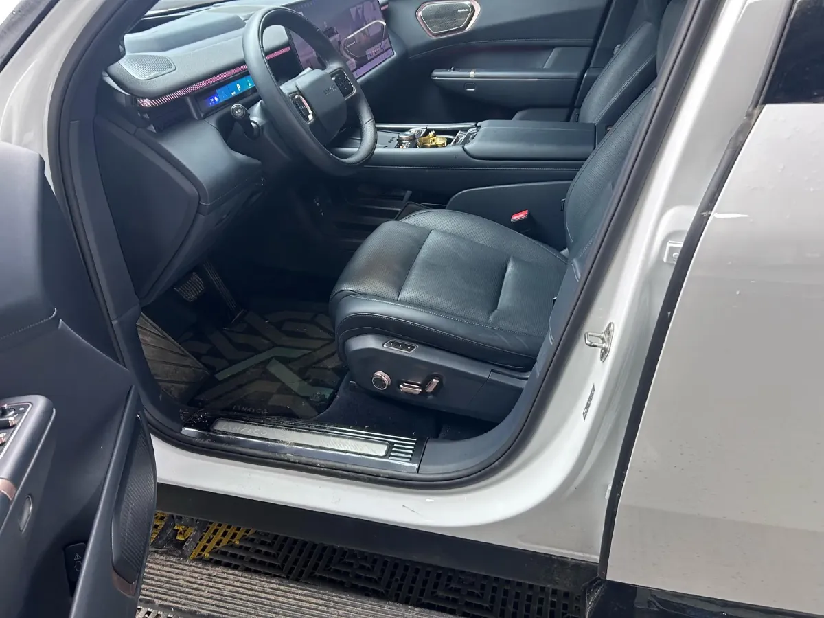 2025 LYNK&CO 900 2.0T 254HP L4 3DHT PHEV,autocango,china used car exporter,china ev exporter,chinese used car exporter,chinese used ev exporter