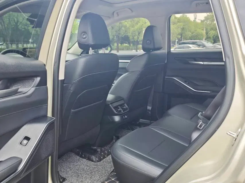 2024 Haval H6 1.5T 184HP L4 7DCT,autocango,china used car exporter,china ev exporter,chinese used car exporter,chinese used ev exporter