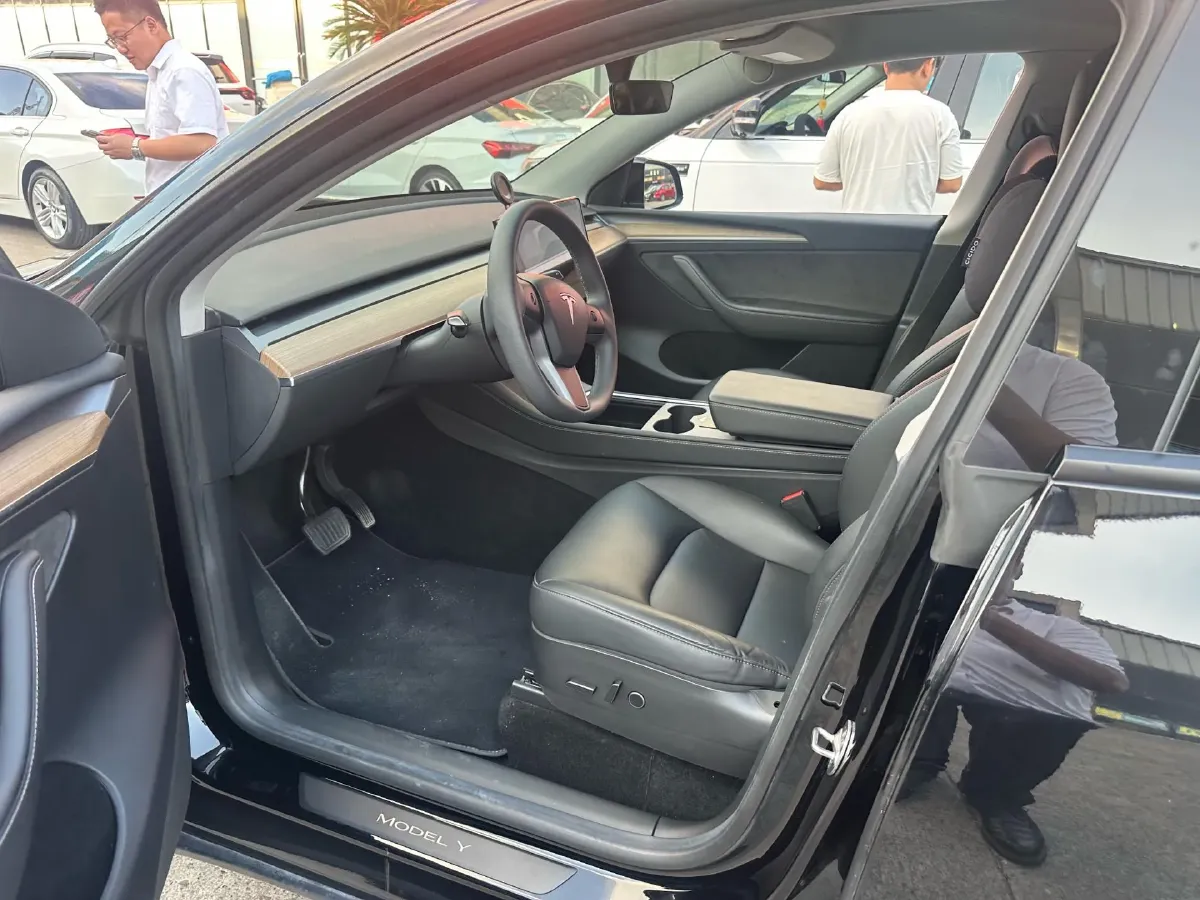 2022 Tesla Model Y BEV 60KWH,autocango,china used car exporter,china ev exporter,chinese used car exporter,chinese used ev exporter