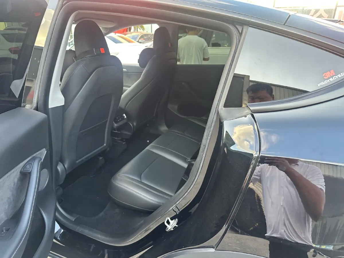 2022 Tesla Model Y BEV 60KWH,autocango,china used car exporter,china ev exporter,chinese used car exporter,chinese used ev exporter