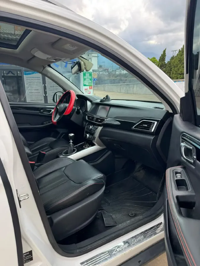 2017 Zotye Damy X5 1.5T 150HP L4 5MT,autocango,china used car exporter,china ev exporter,chinese used car exporter,chinese used ev exporter