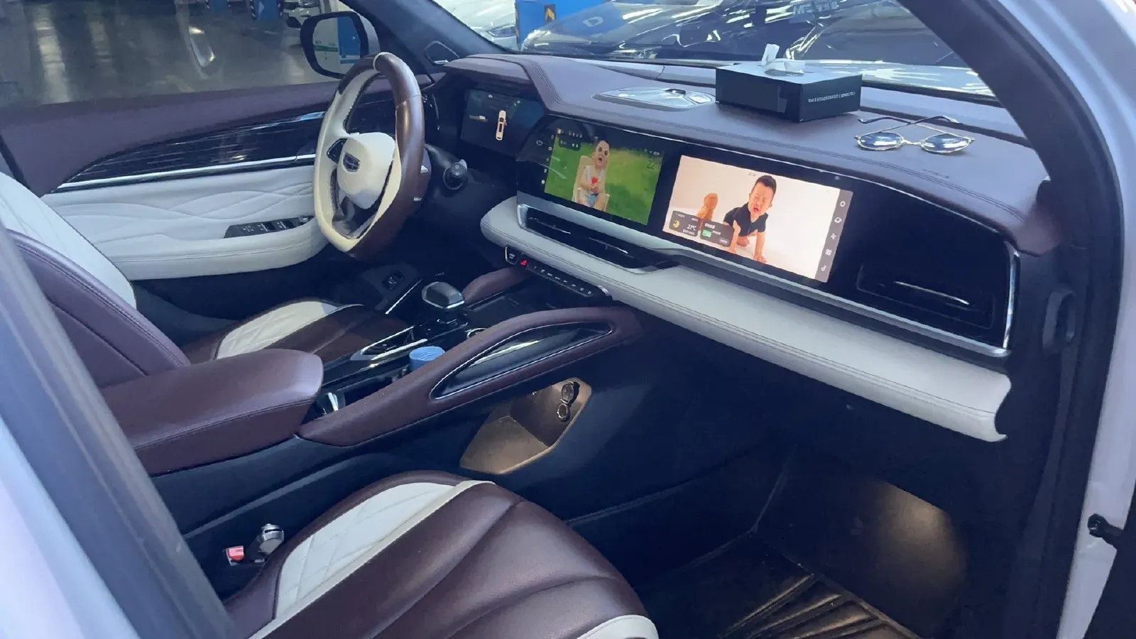 2021 Geely Monjaro 2.0T 218HP L4 7DCT,autocango,china used car exporter,china ev exporter,chinese used car exporter,chinese used ev exporter