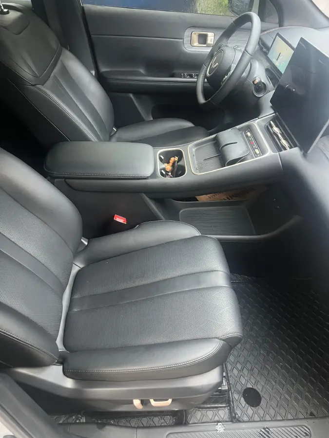 2024 WuLing XingGuangS BEV 60KWH,autocango,china used car exporter,china ev exporter,chinese used car exporter,chinese used ev exporter