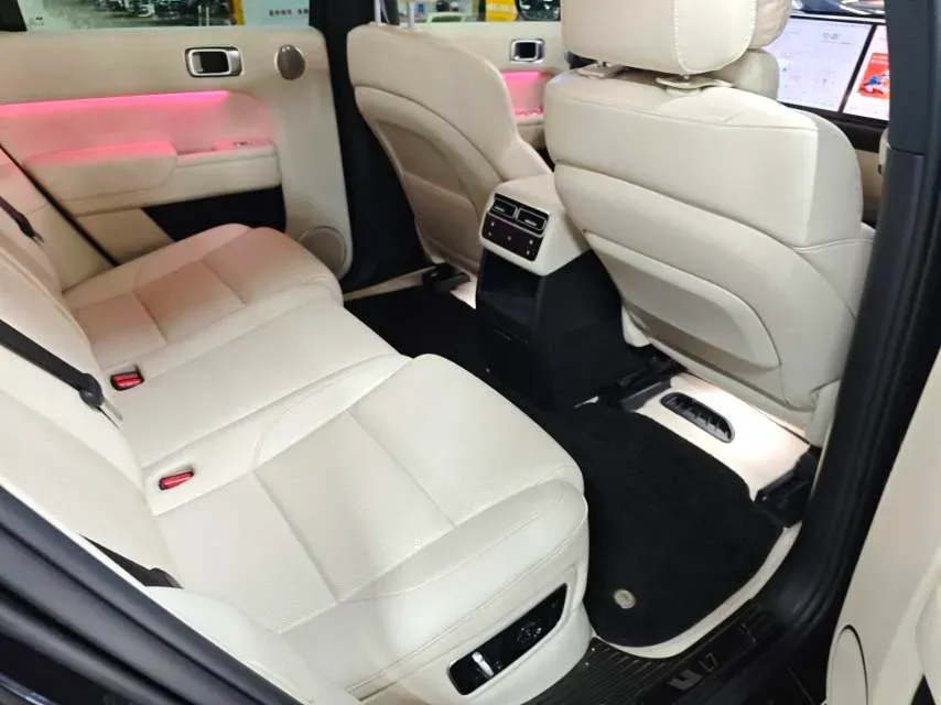2023 Li L8 Range Extended 154HP REEV 40.9KWH,autocango,china used car exporter,china ev exporter,chinese used car exporter,chinese used ev exporter