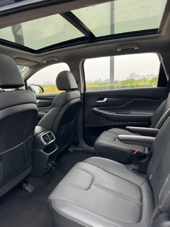 2019 Hyundai Santafe 2.0T 240HP L4 8AT,autocango,china used car exporter,china ev exporter,chinese used car exporter,chinese used ev exporter
