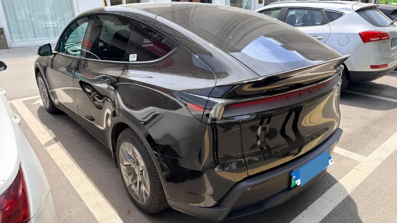 2025 Tesla Model Y L BEV,autocango,china used car exporter,china ev exporter,chinese used car exporter,chinese used ev exporter