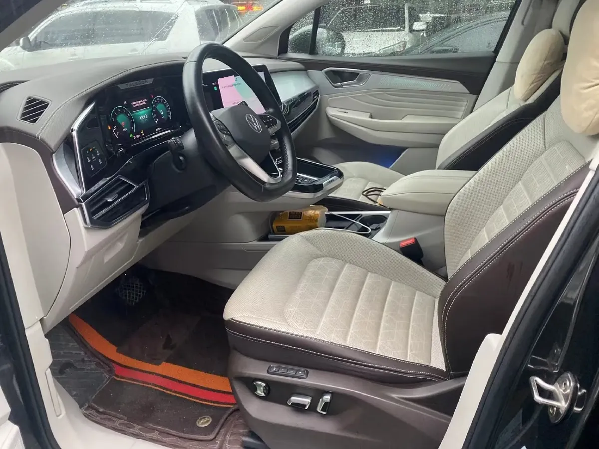 2021 Volkswagen Talagon 2.0T 220HP L4 7DCT,autocango,china used car exporter,china ev exporter,chinese used car exporter,chinese used ev exporter