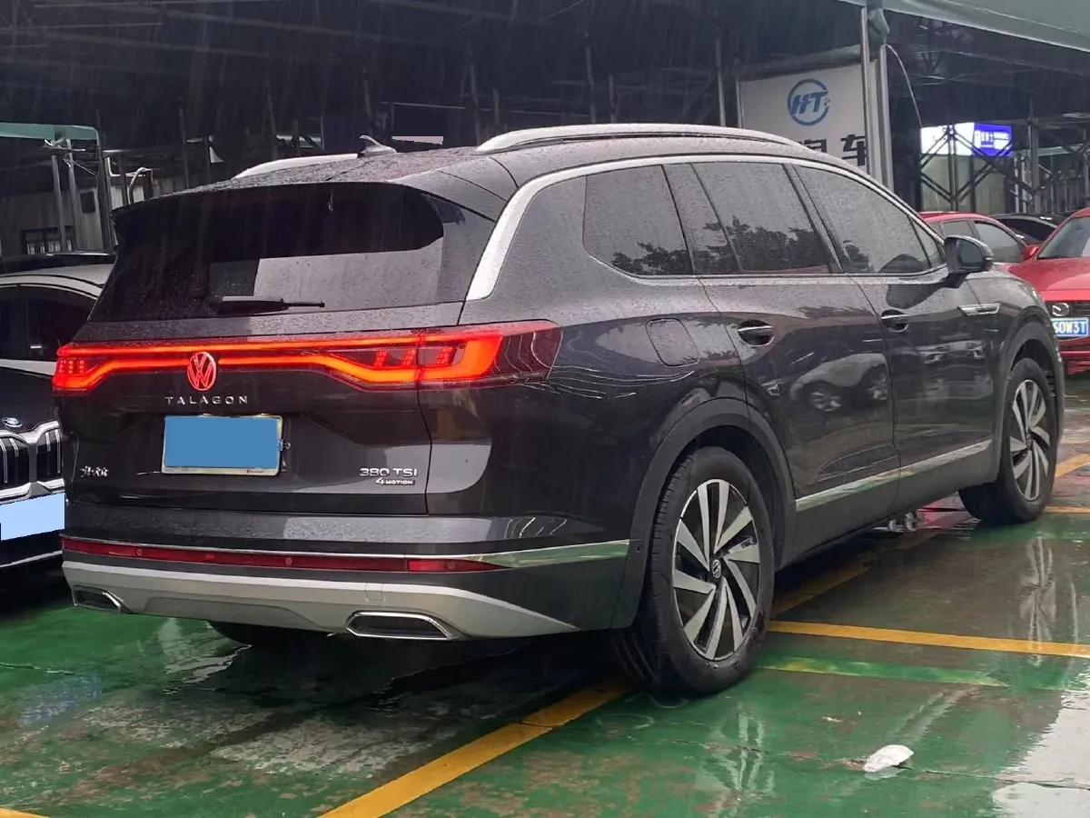 2021 Volkswagen Talagon 2.0T 220HP L4 7DCT,autocango,china used car exporter,china ev exporter,chinese used car exporter,chinese used ev exporter