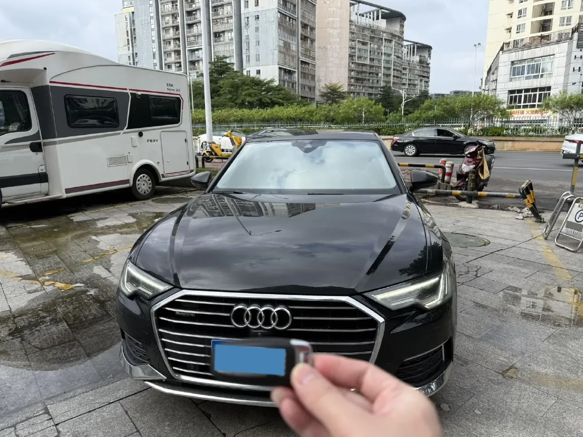 2021 Audi A6L 2.0T 224HP L4 7DCT,autocango,china used car exporter,china ev exporter,chinese used car exporter,chinese used ev exporter