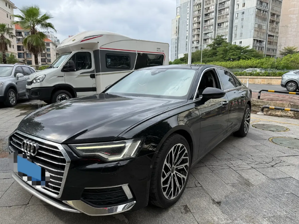 2021 Audi A6L 2.0T 224HP L4 7DCT,autocango,china used car exporter,china ev exporter,chinese used car exporter,chinese used ev exporter