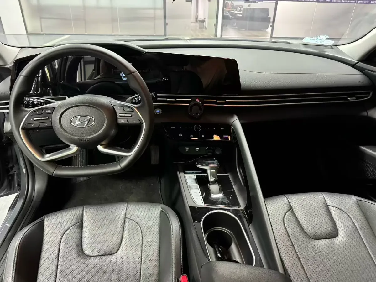 2022 Hyundai Elantra 1.5L 115HP L4 CVT,autocango,china used car exporter,china ev exporter,chinese used car exporter,chinese used ev exporter