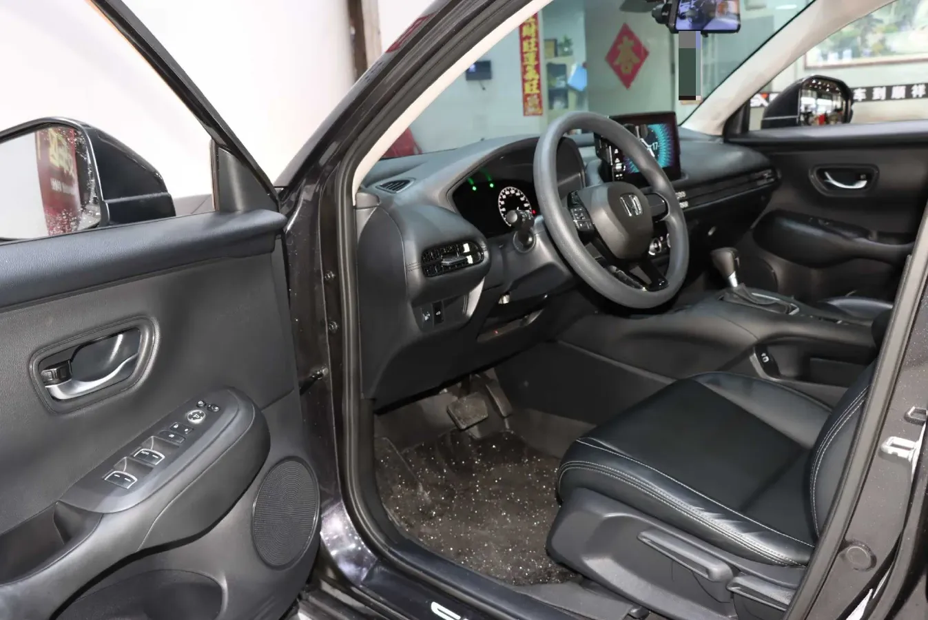 2022 Honda ZR-V 1.5T 182HP L4 CVT,autocango,china used car exporter,china ev exporter,chinese used car exporter,chinese used ev exporter