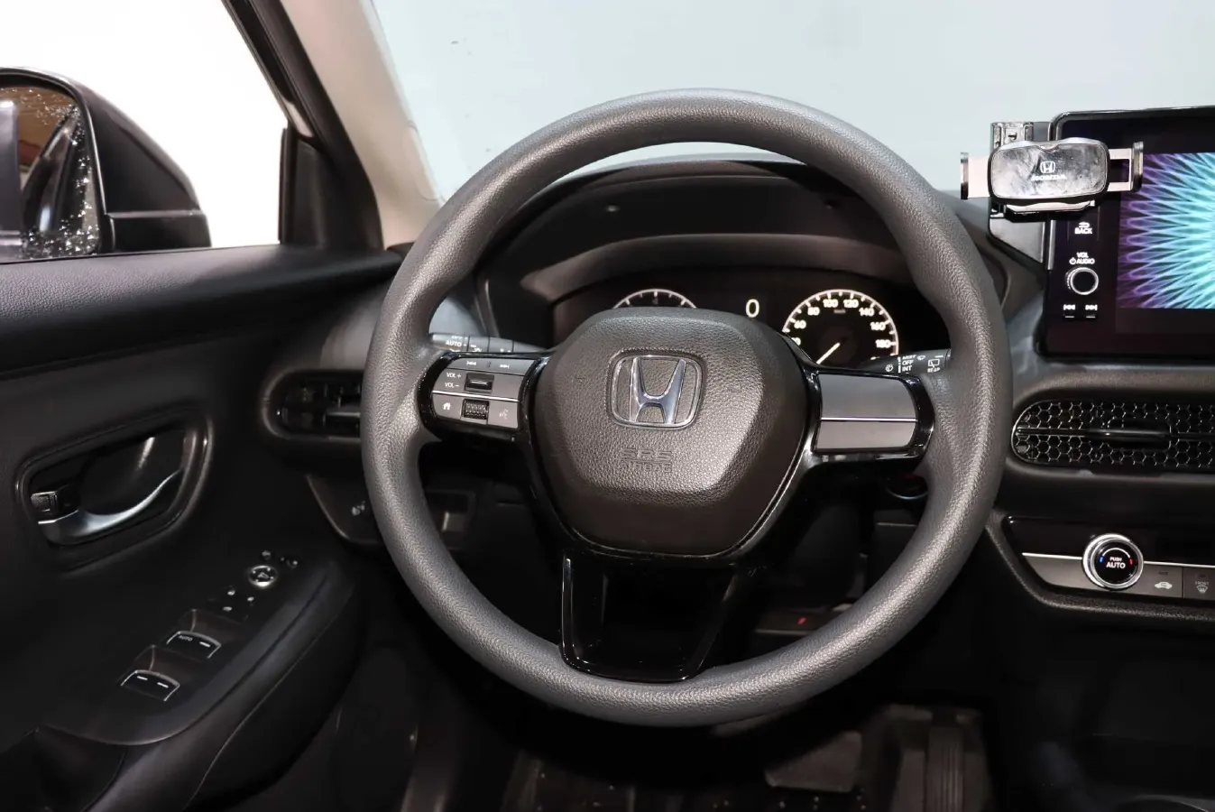 2022 Honda ZR-V 1.5T 182HP L4 CVT,autocango,china used car exporter,china ev exporter,chinese used car exporter,chinese used ev exporter