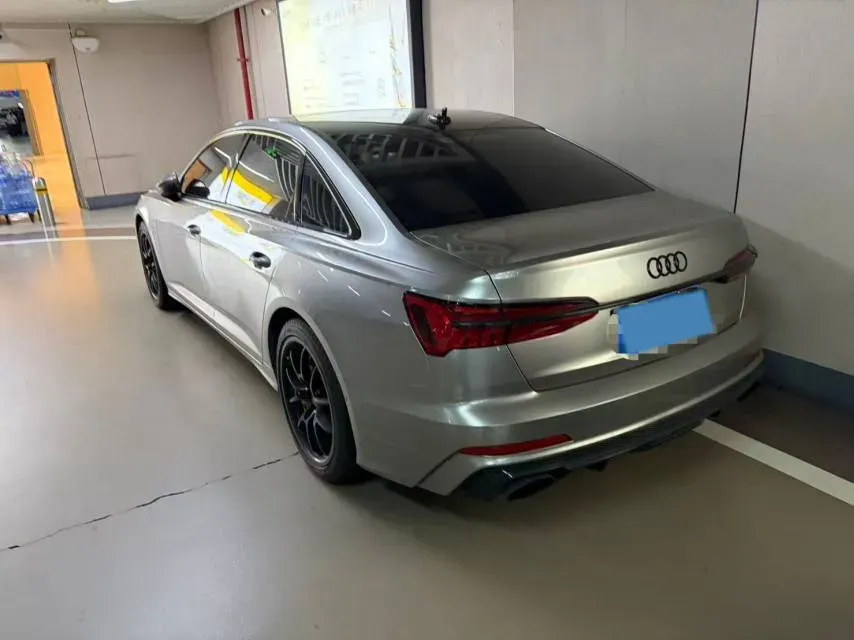 2019 Mercedes-Benz GLC Class 2.0T 245HP L4 9AT,autocango,china used car exporter,china ev exporter,chinese used car exporter,chinese used ev exporter
