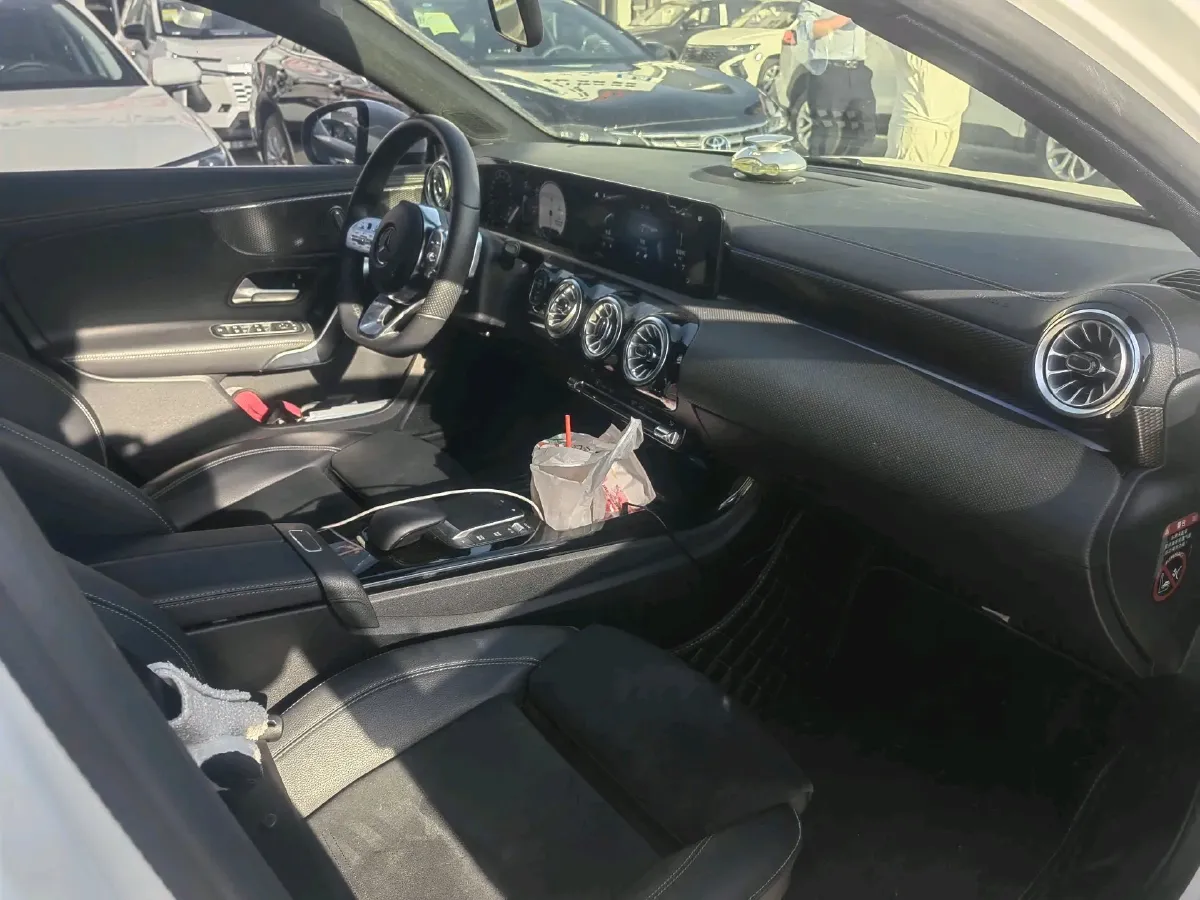 2022 Mercedes-Benz A Class 1.3T 163HP L4 7DCT,autocango,china used car exporter,china ev exporter,chinese used car exporter,chinese used ev exporter