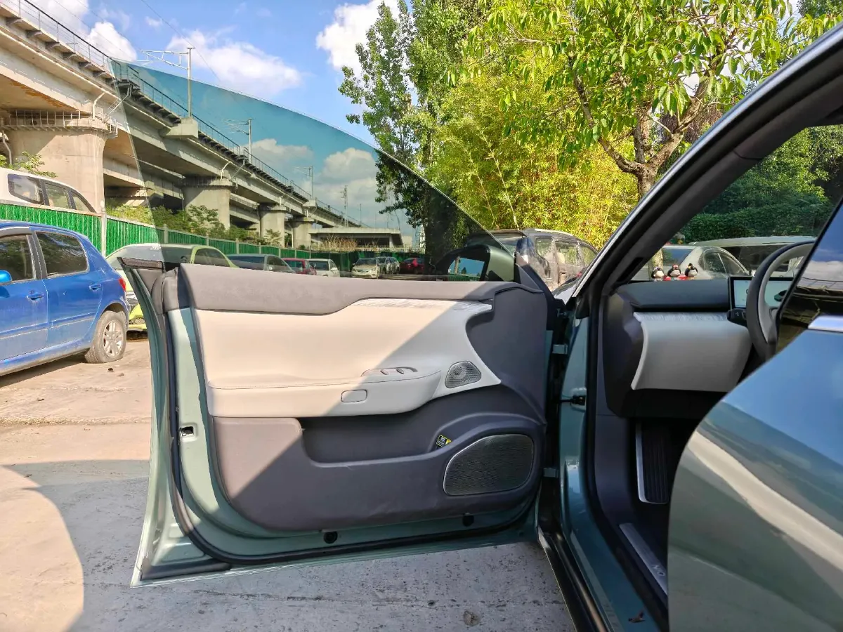 2021 Volkswagen ID.6 Crozz BEV 84.8KWH,autocango,china used car exporter,china ev exporter,chinese used car exporter,chinese used ev exporter