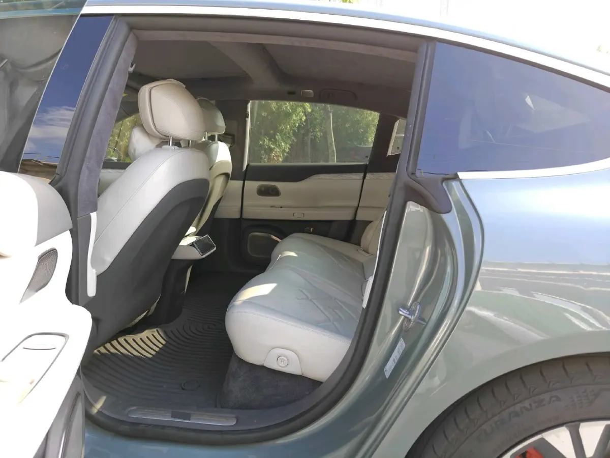 2021 Volkswagen ID.6 Crozz BEV 84.8KWH,autocango,china used car exporter,china ev exporter,chinese used car exporter,chinese used ev exporter