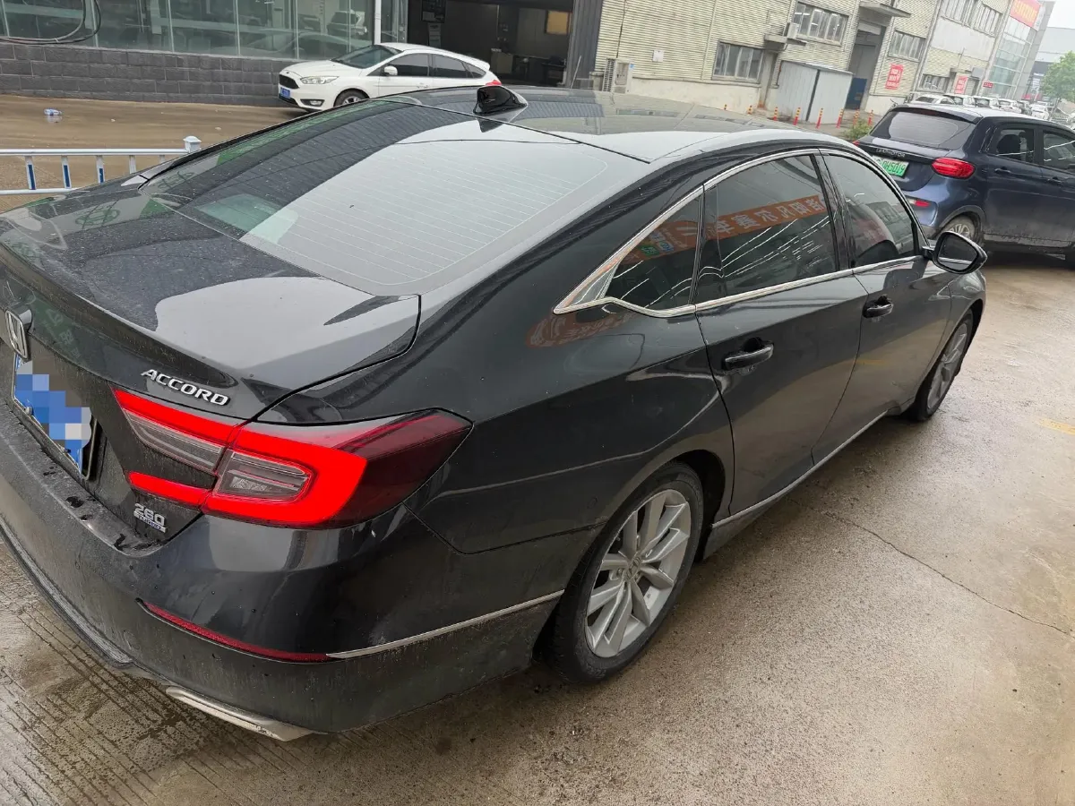 2022 Honda Accord 1.5T 194HP L4 CVT,autocango,china used car exporter,china ev exporter,chinese used car exporter,chinese used ev exporter