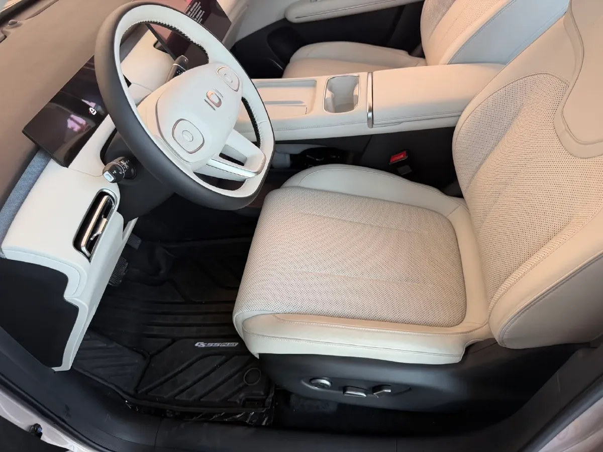 2026 Ruichi Auto EC75 BEV,autocango,china used car exporter,china ev exporter,chinese used car exporter,chinese used ev exporter