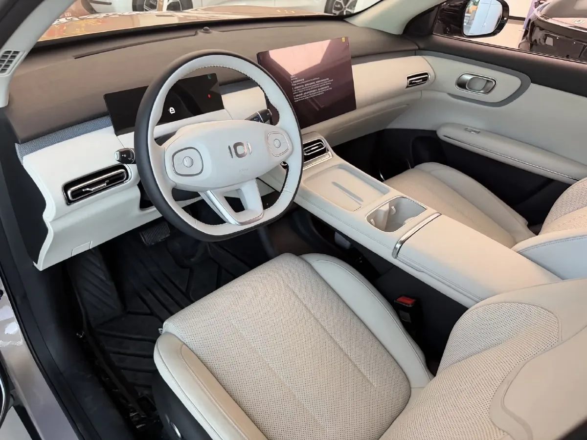 2026 Ruichi Auto EC75 BEV,autocango,china used car exporter,china ev exporter,chinese used car exporter,chinese used ev exporter